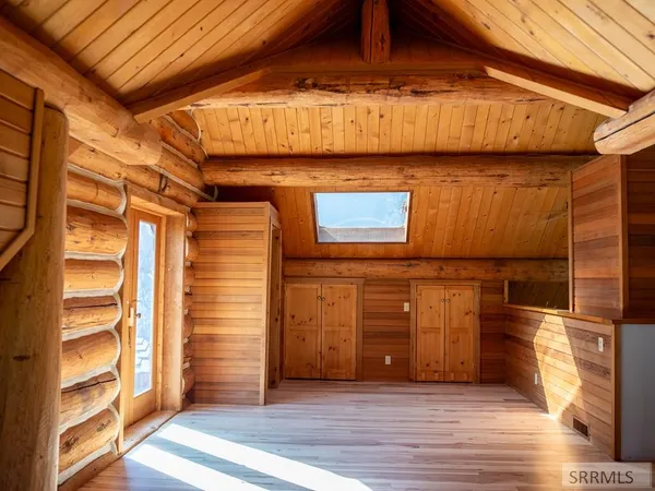 $2,000,000 | 261 4th Of July Creek Road, North Fork, ID 83466