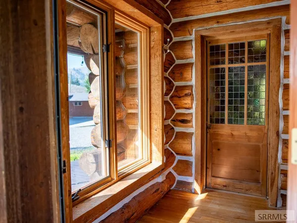 $2,000,000 | 261 4th Of July Creek Road, North Fork, ID 83466