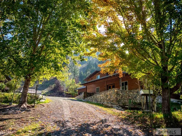 $2,000,000 | 261 4th Of July Creek Road, North Fork, ID 83466