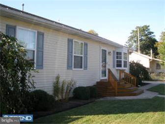 254 G Street Carneys Point, NJ 08069 - Photo 4 of 10 Exterior