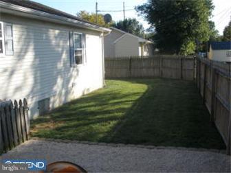 254 G Street Carneys Point, NJ 08069 - Photo 9 of 10 Exterior Back