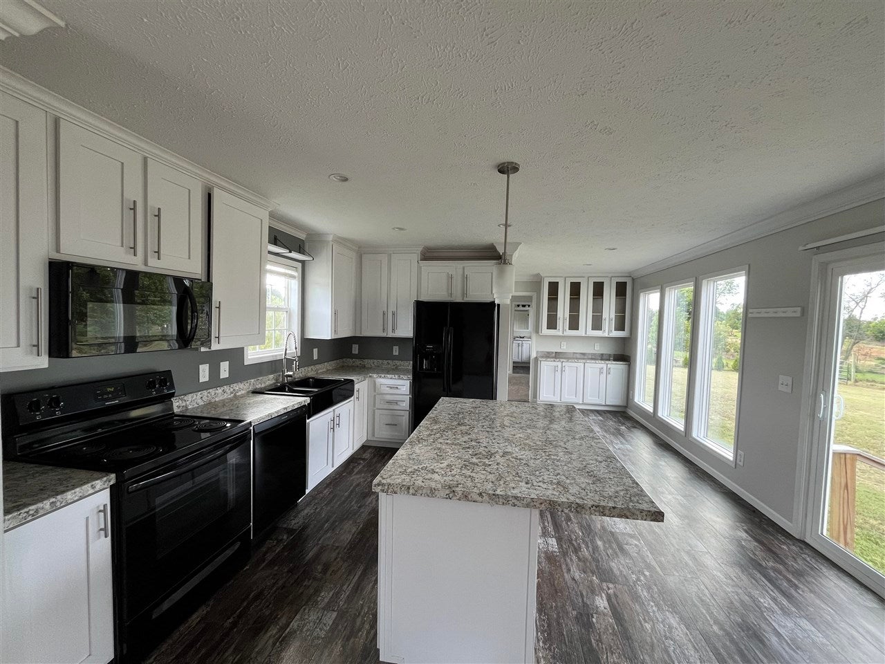 11186 Franklin Road Franklin, KY 42134 - Photo 8 of 23 Gallery Image 8