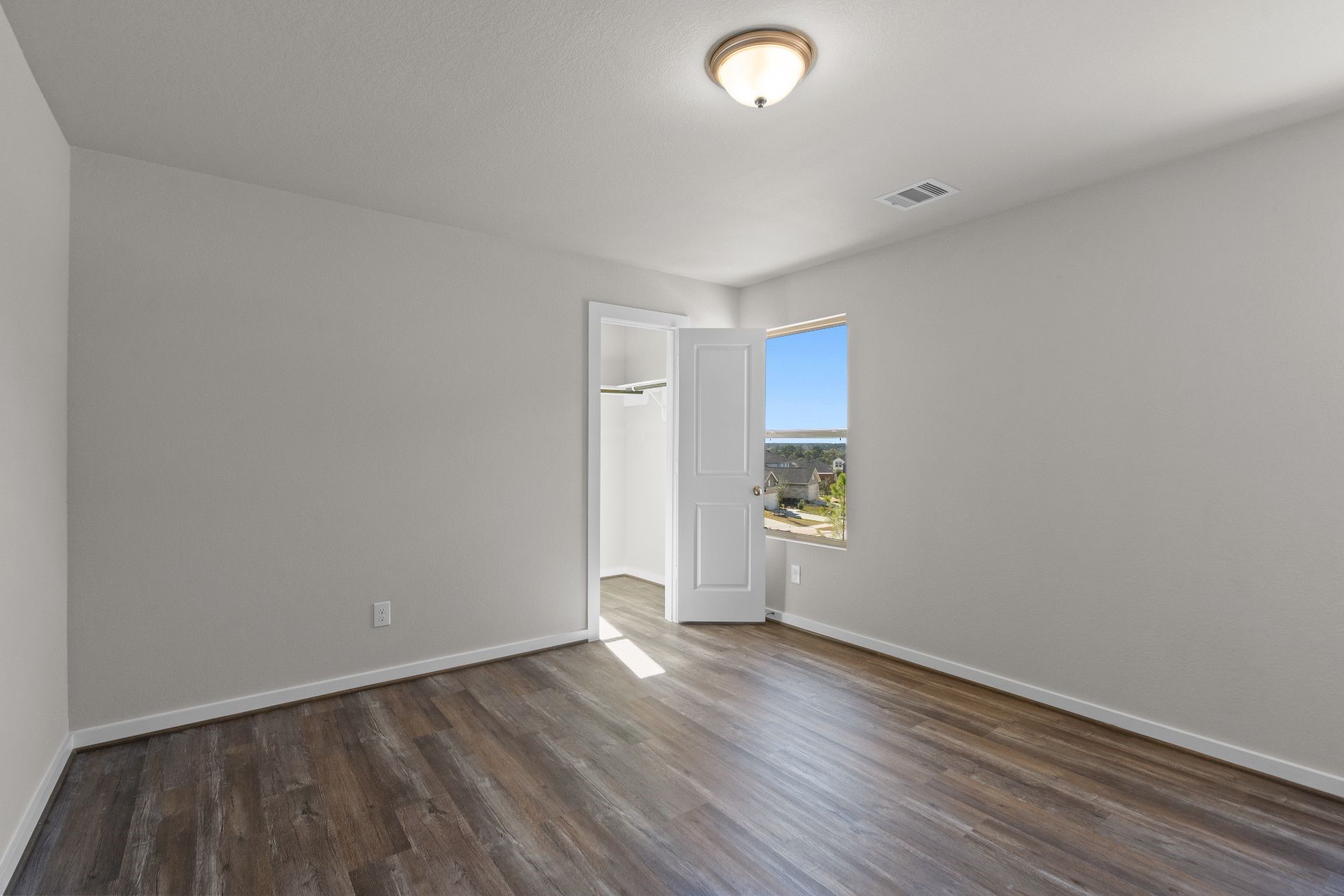 12195 Ridge Top Drive Conroe, TX 77304 - Photo 13 of 26