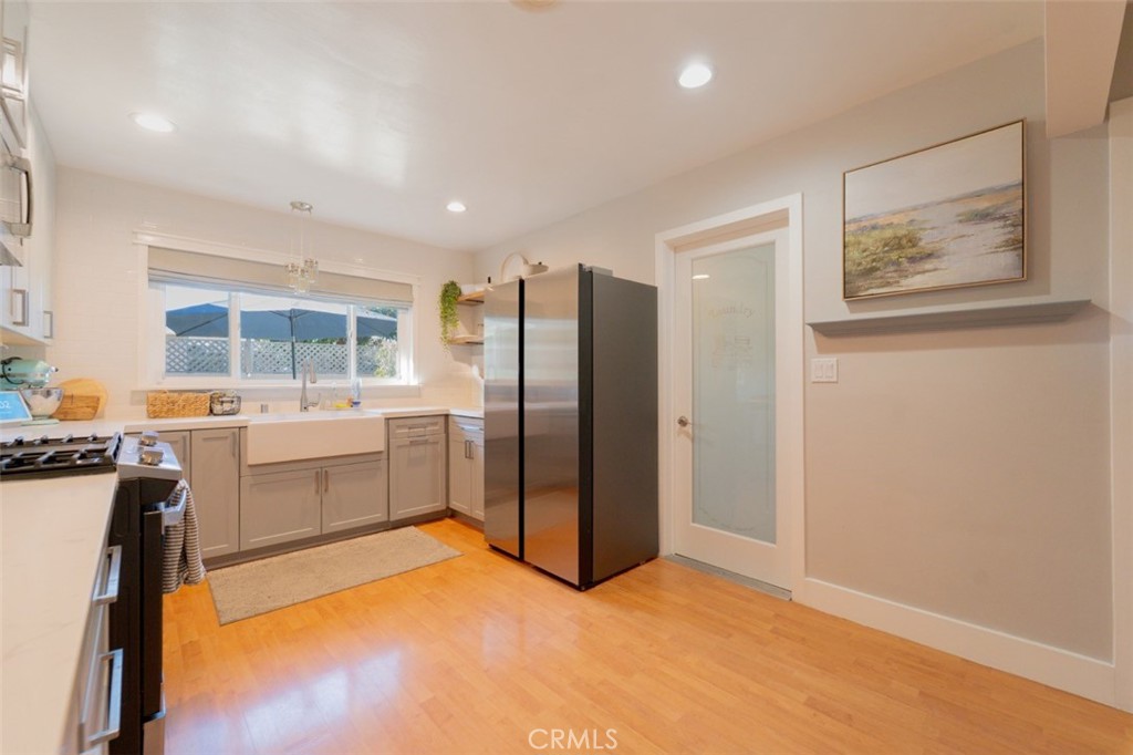 223 South Emerald Street Anaheim, CA 92804 - Photo 14 of 46