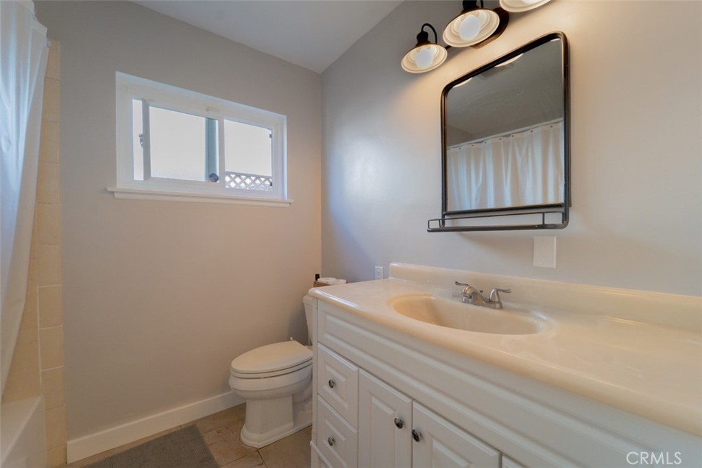 223 South Emerald Street Anaheim, CA 92804 - Photo 25 of 46