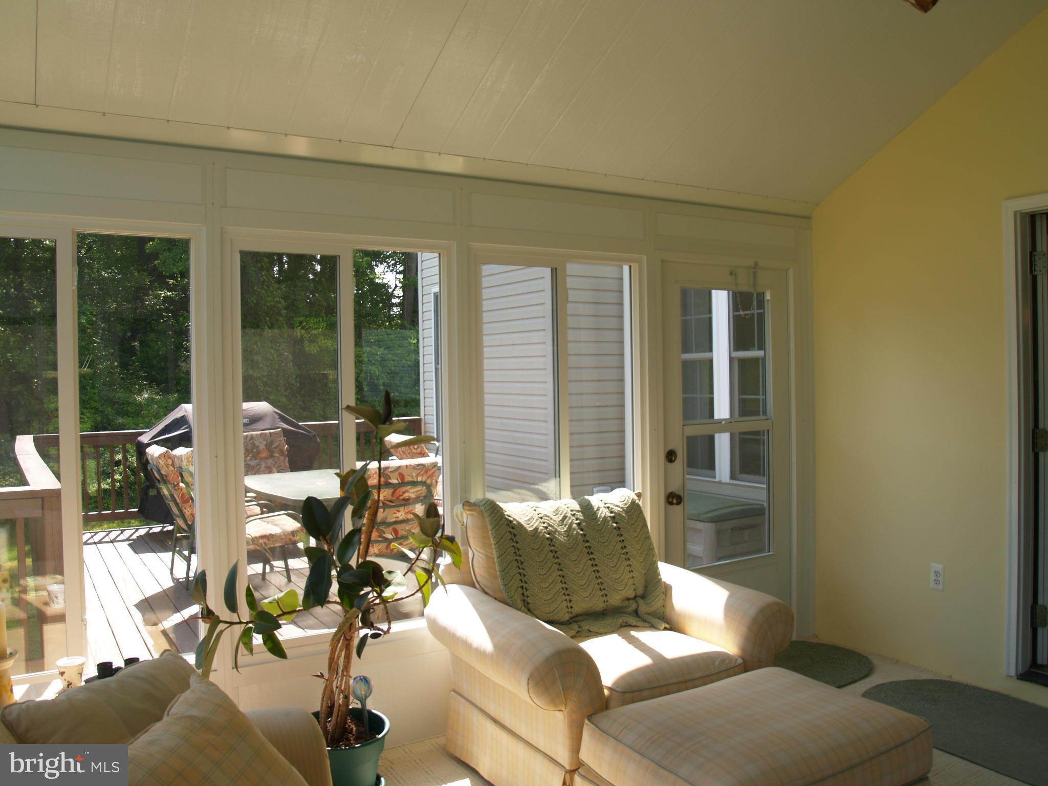 92 Friendship Road Friendship, MD 20758 - Photo 5 of 27 a living room with furniture