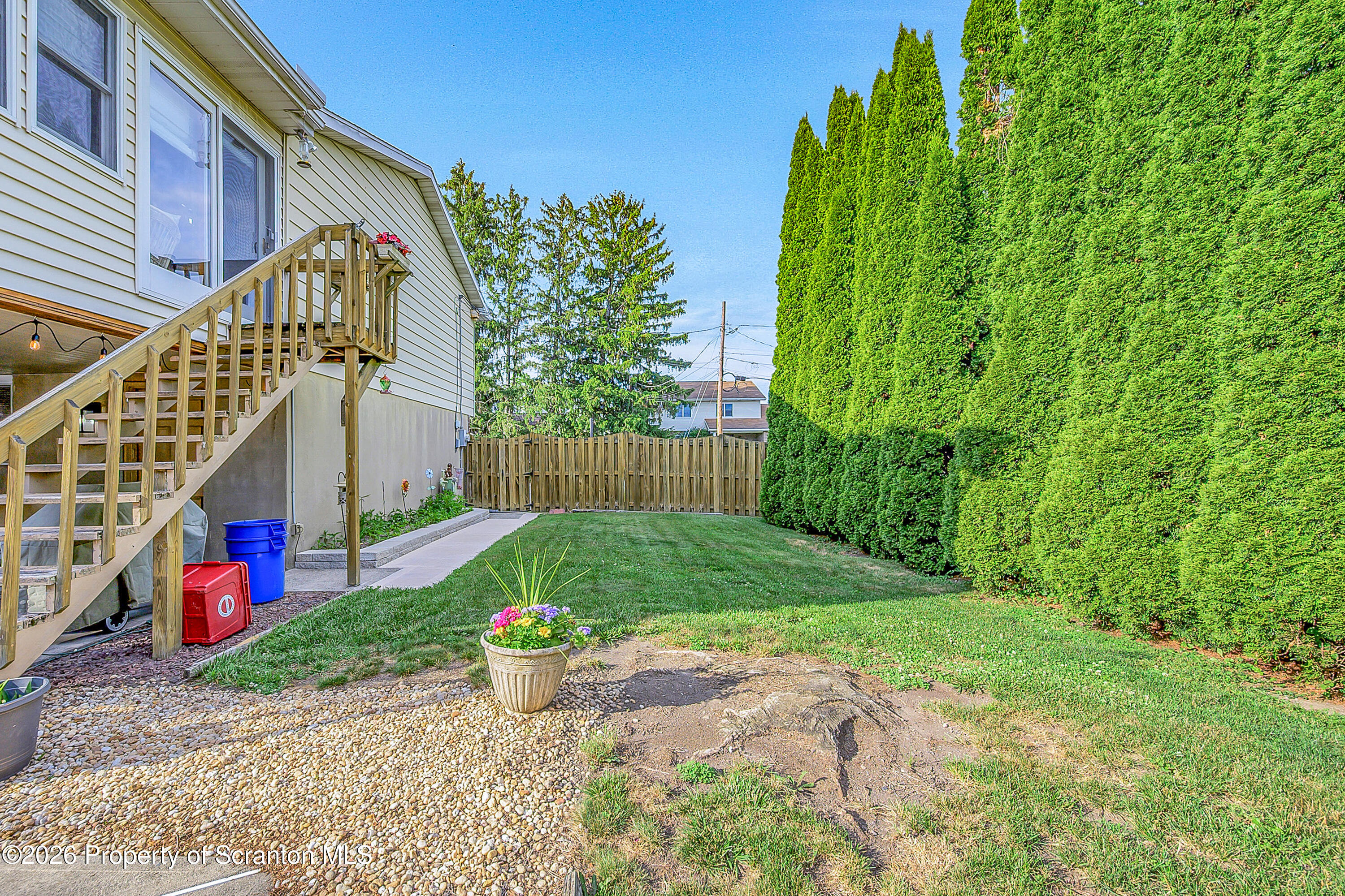1735 Bulwer Street Scranton, PA 18504 - Photo 11 of 49 yard