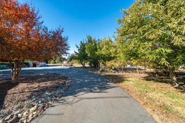 $750,000 | 7429 Danish Lane, Redding, CA 96002