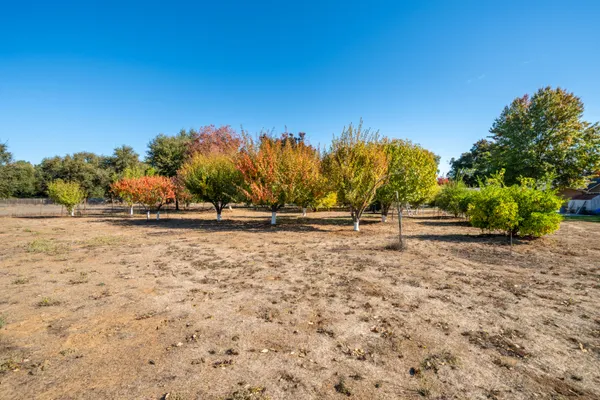 $750,000 | 7429 Danish Lane, Redding, CA 96002