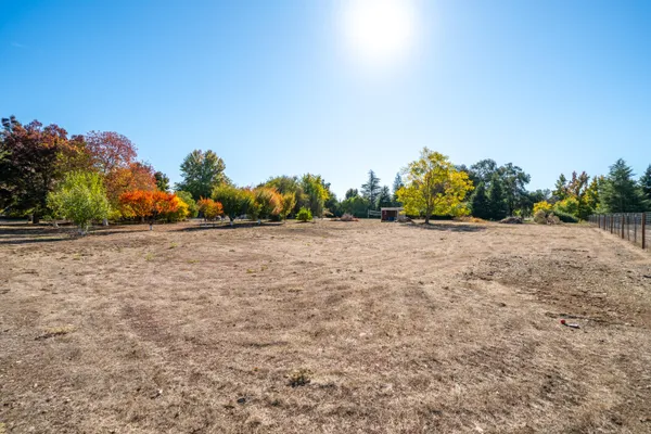 $750,000 | 7429 Danish Lane, Redding, CA 96002