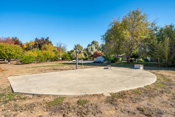 $750,000 | 7429 Danish Lane, Redding, CA 96002