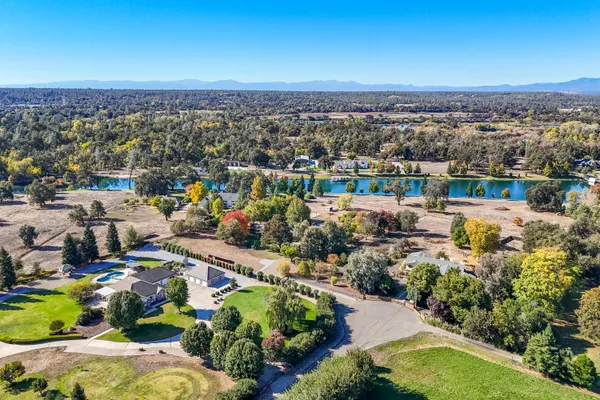 $750,000 | 7429 Danish Lane, Redding, CA 96002