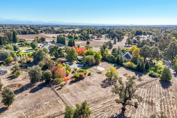 $750,000 | 7429 Danish Lane, Redding, CA 96002