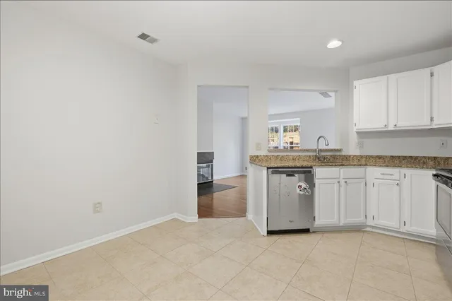 $450,000 | 8307 Green Heron Way, Unit 11, Lorton, VA 22079