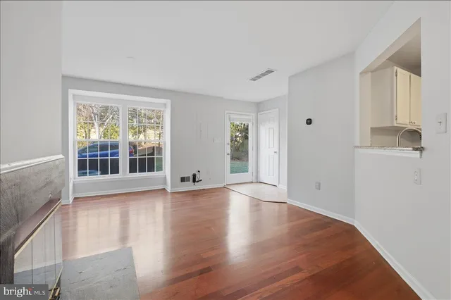 $450,000 | 8307 Green Heron Way, Unit 11, Lorton, VA 22079