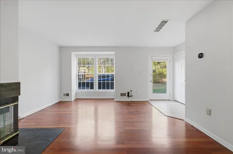 $450,000 | 8307 Green Heron Way, Unit 11, Lorton, VA 22079