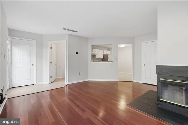 $450,000 | 8307 Green Heron Way, Unit 11, Lorton, VA 22079