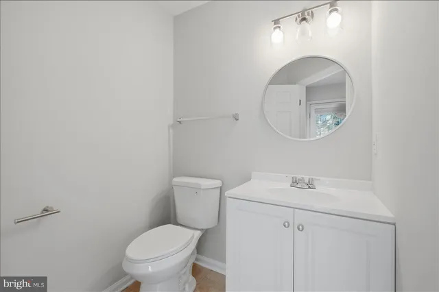 $450,000 | 8307 Green Heron Way, Unit 11, Lorton, VA 22079