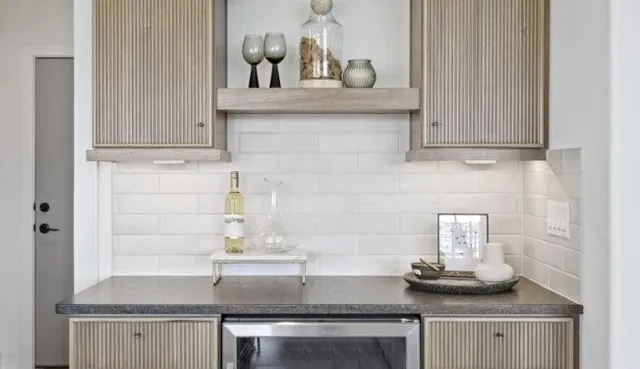 $1,011,230 | 17604 Carter Street, Overland Park, KS 66013