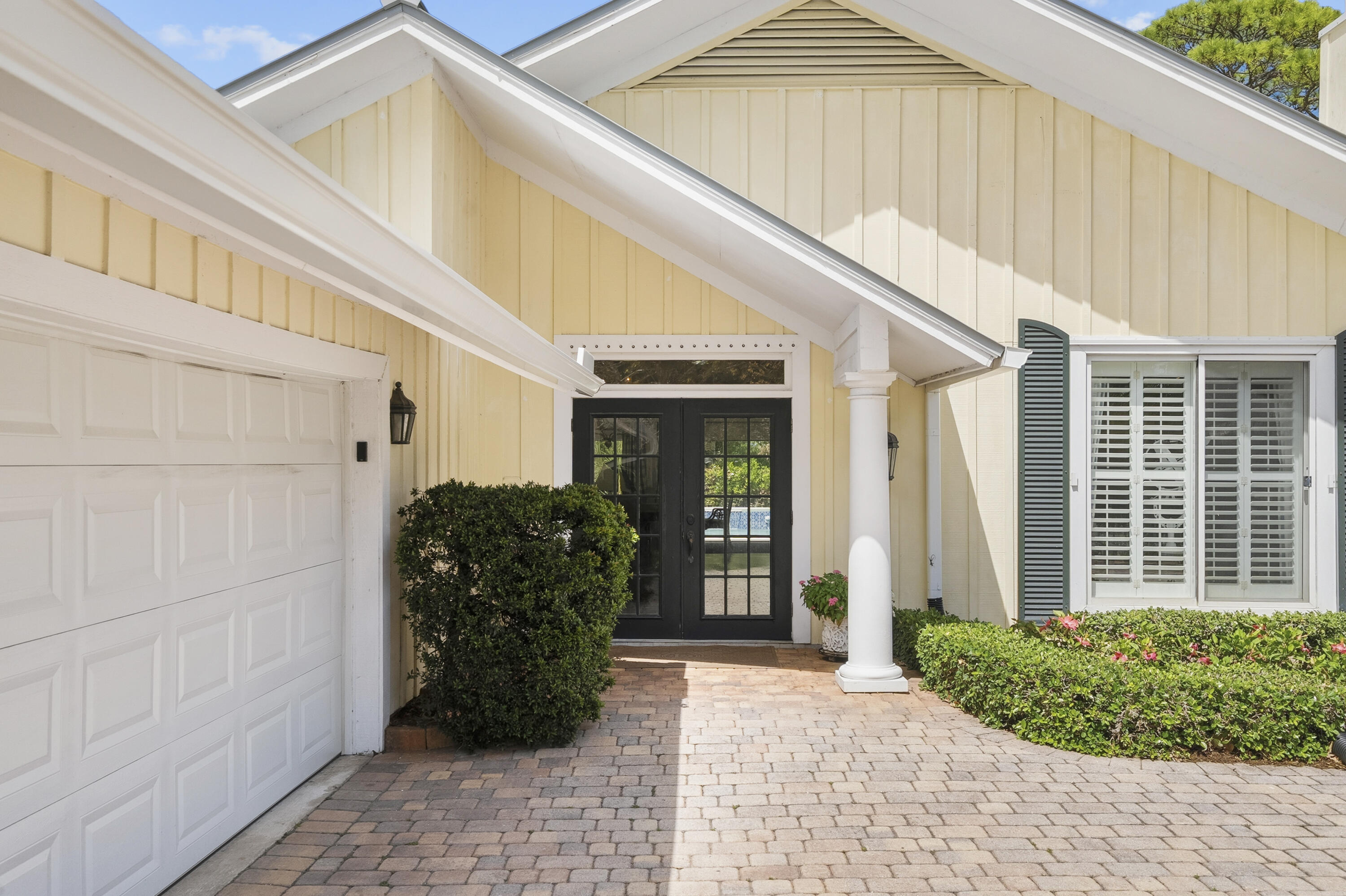 5311 Southeast Burning Tree Circle Stuart, FL 34997 - Photo 4 of 79 DSC05091