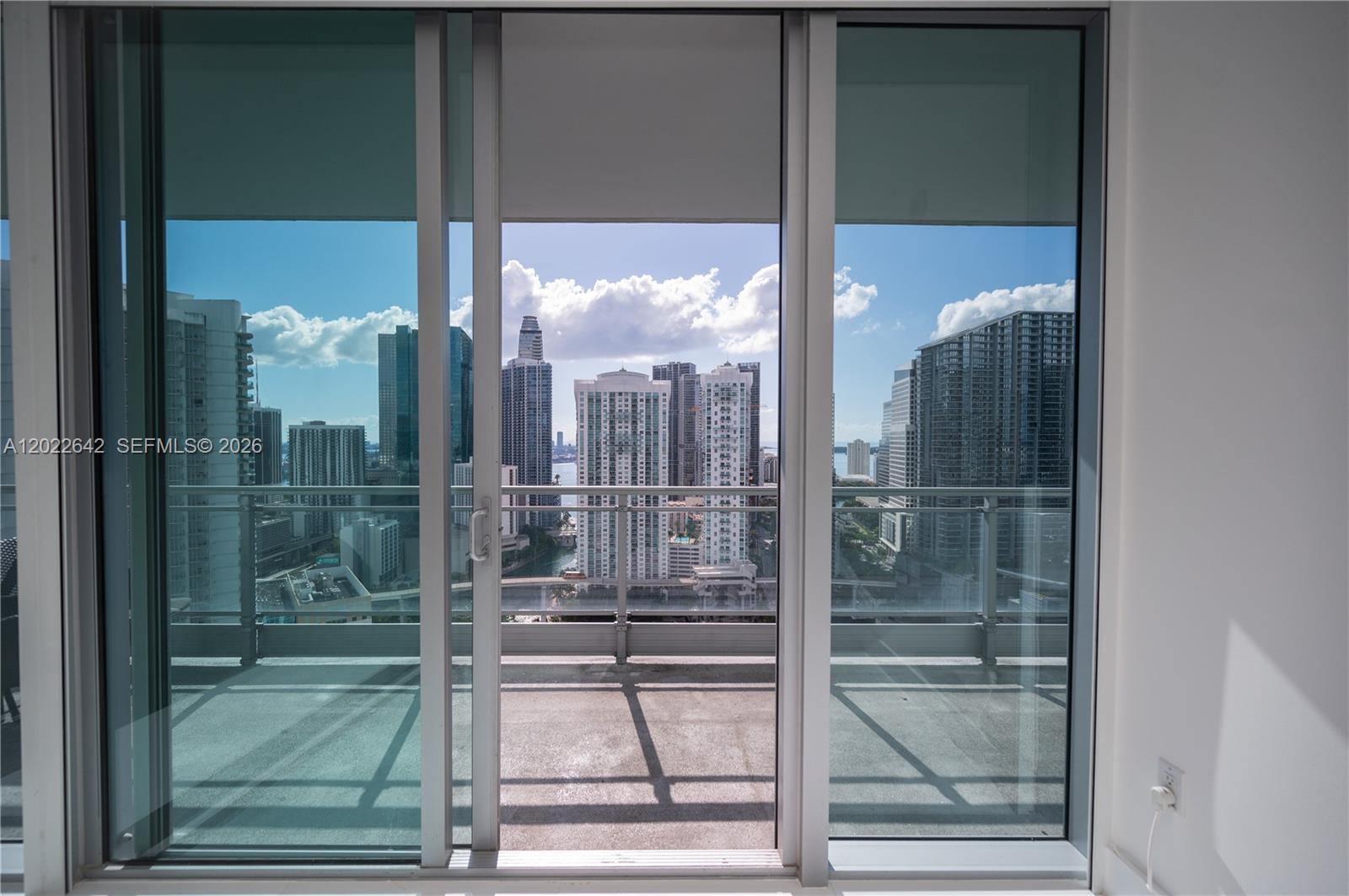 92 Southwest 3rd Street, Unit 3411 Miami, FL 33130 - Photo 15 of 42
