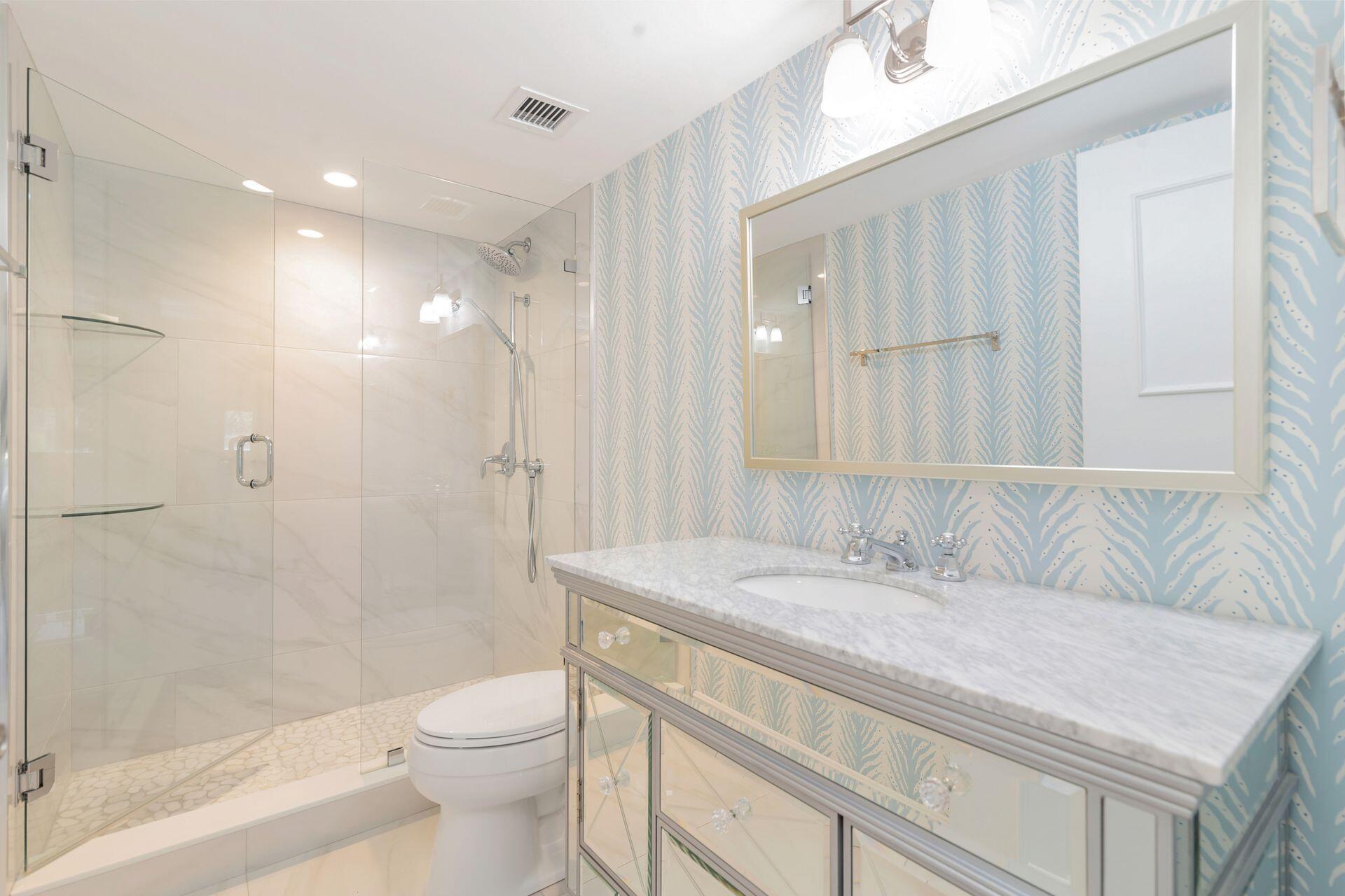 3800 Washington Road, Unit 208 West Palm Beach, FL 33405 - Photo 13 of 31 14