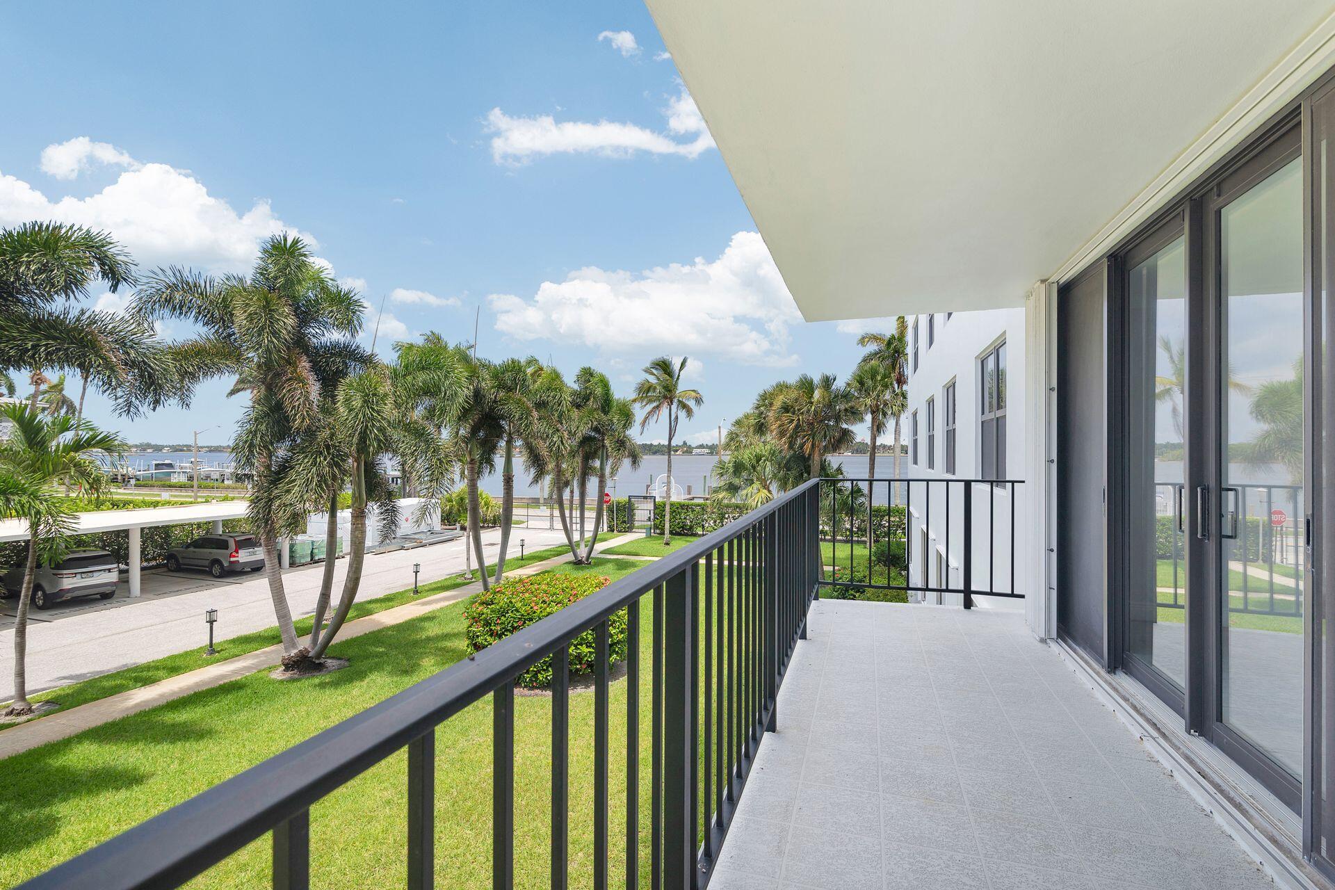 3800 Washington Road, Unit 208 West Palm Beach, FL 33405 - Photo 18 of 31 16