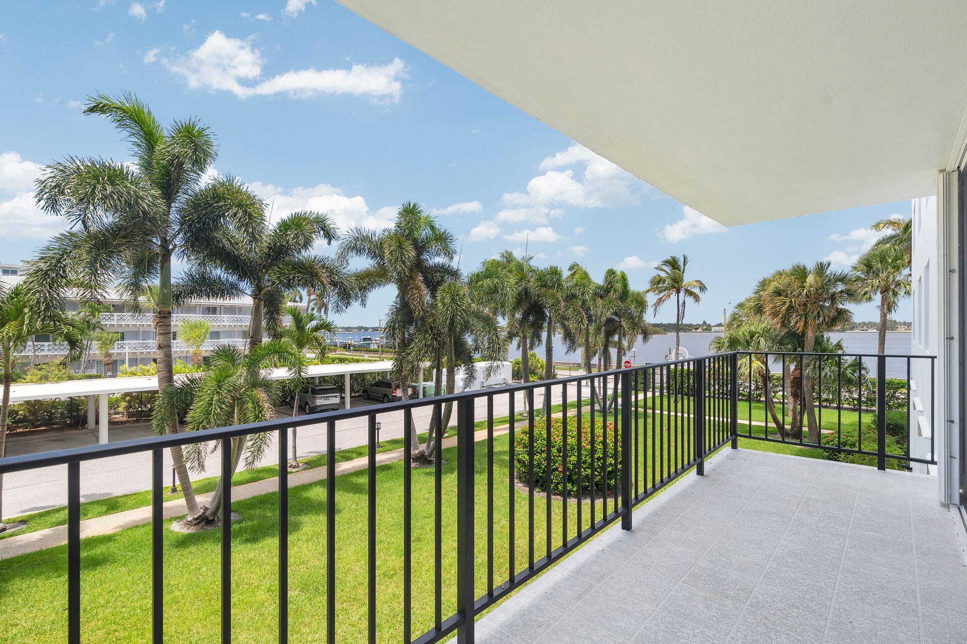 3800 Washington Road, Unit 208 West Palm Beach, FL 33405 - Photo 19 of 31 17