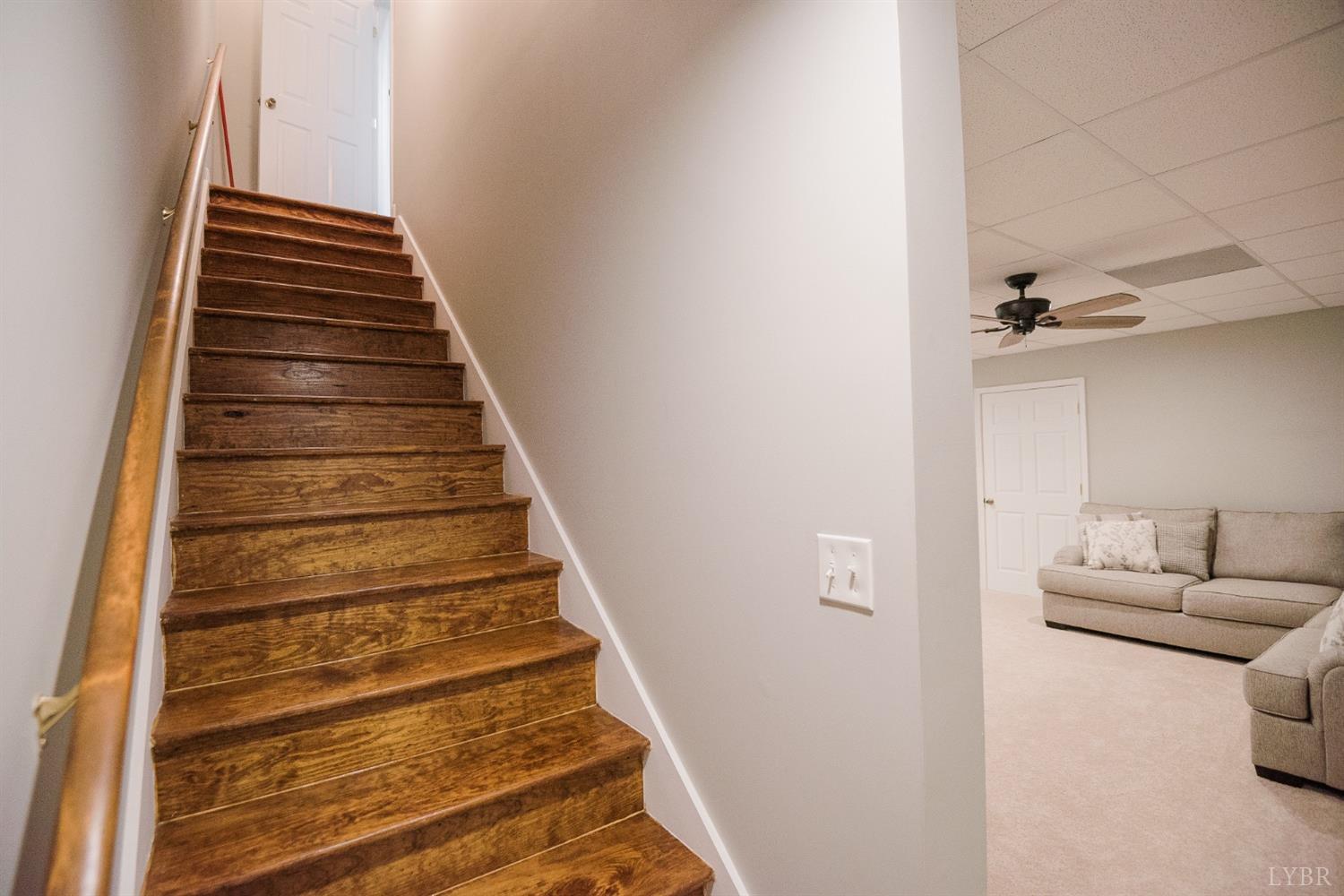 96 Quarry Road Farmville, VA 23901 - Photo 40 of 72 a view of entryway and hall