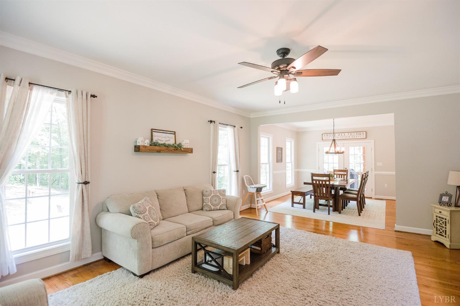 96 Quarry Road Farmville, VA 23901 - Photo 5 of 72 a living room with furniture and a large window