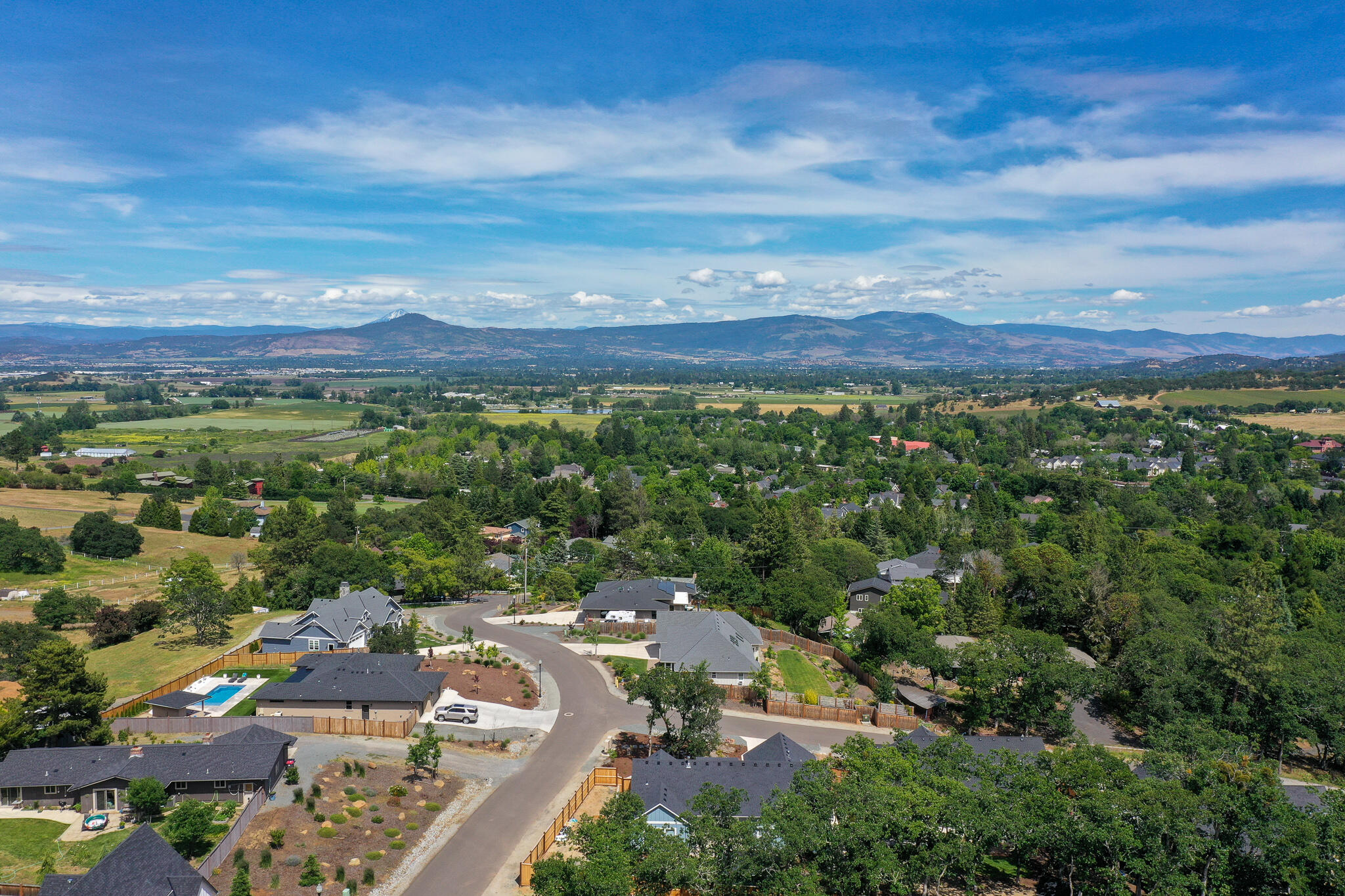 595 South Loop Road Jacksonville, OR 97530 - Photo 35 of 36 DJI_0351