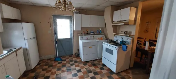 $44,900 | 1202 17th Street, Viola, IL 61486