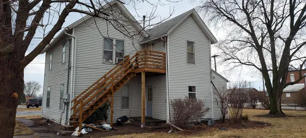 $44,900 | 1202 17th Street, Viola, IL 61486