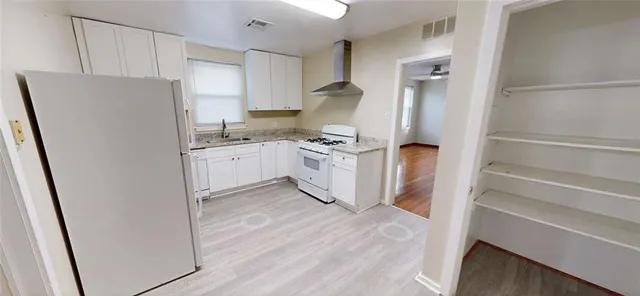 $360,000 | 3939-3941 Bauvais Street, Metairie, LA 70001