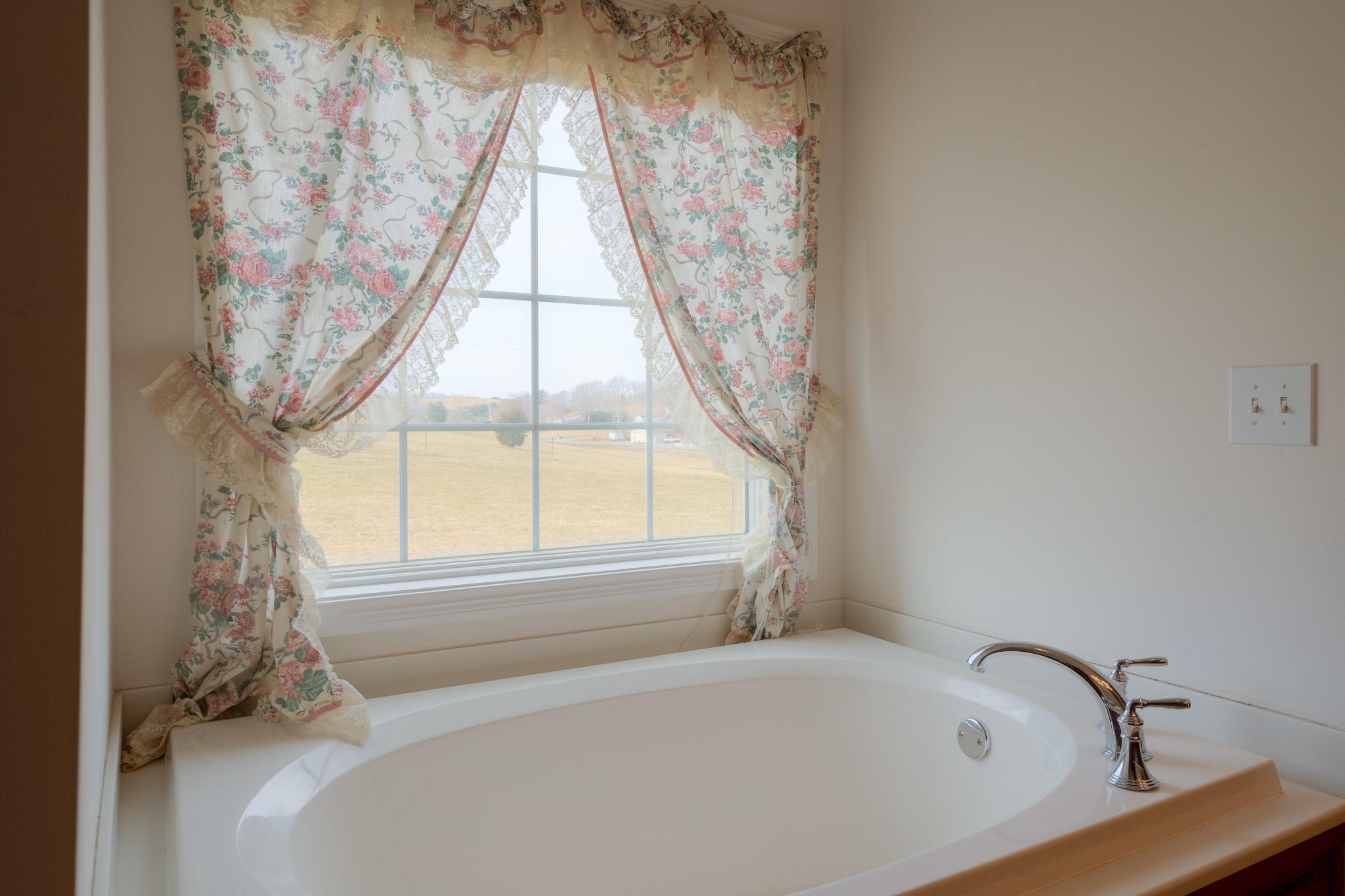 4778 Shelburne Road Radford, VA 24141 - Photo 23 of 55 4778_ShelburneRd_Web-23