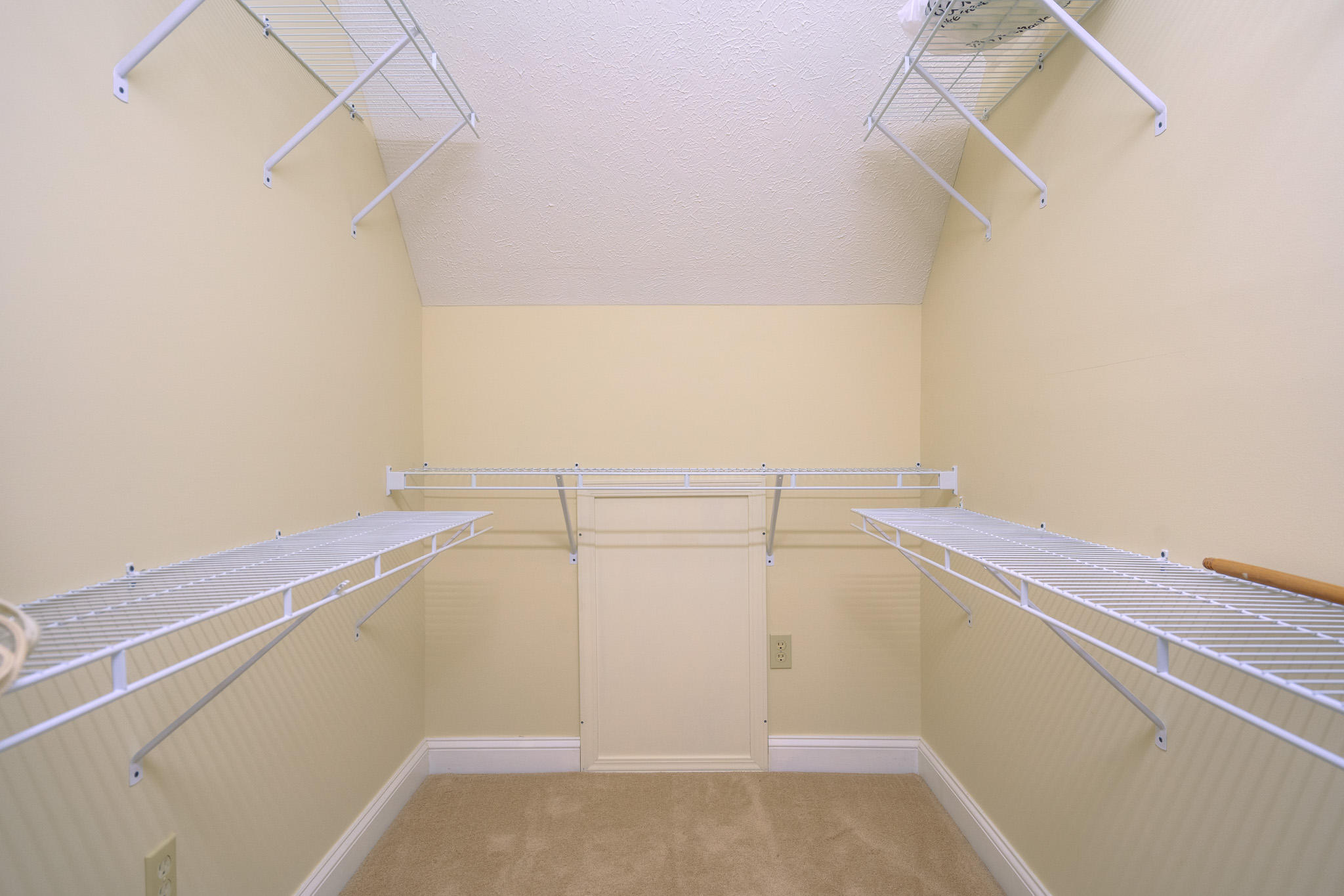 4778 Shelburne Road Radford, VA 24141 - Photo 34 of 55 4778_ShelburneRd_Web-34