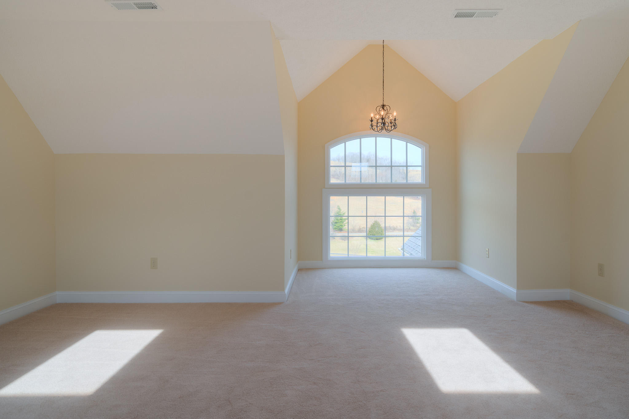 4778 Shelburne Road Radford, VA 24141 - Photo 36 of 55 4778_ShelburneRd_Web-36