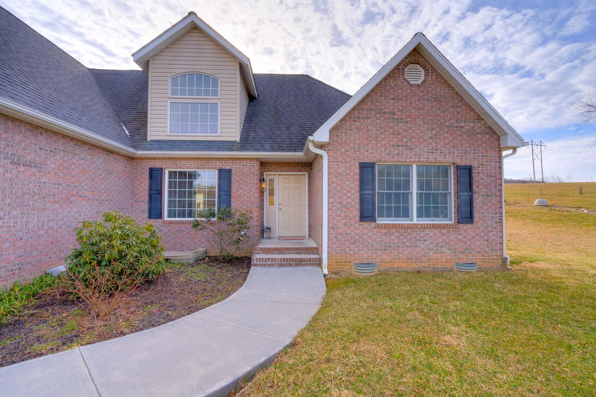 4778 Shelburne Road Radford, VA 24141 - Photo 41 of 55 4778_ShelburneRd_Web-2