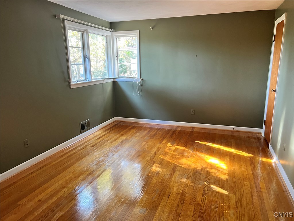 126 Downing Road DeWitt, NY 13214 - Photo 8 of 19