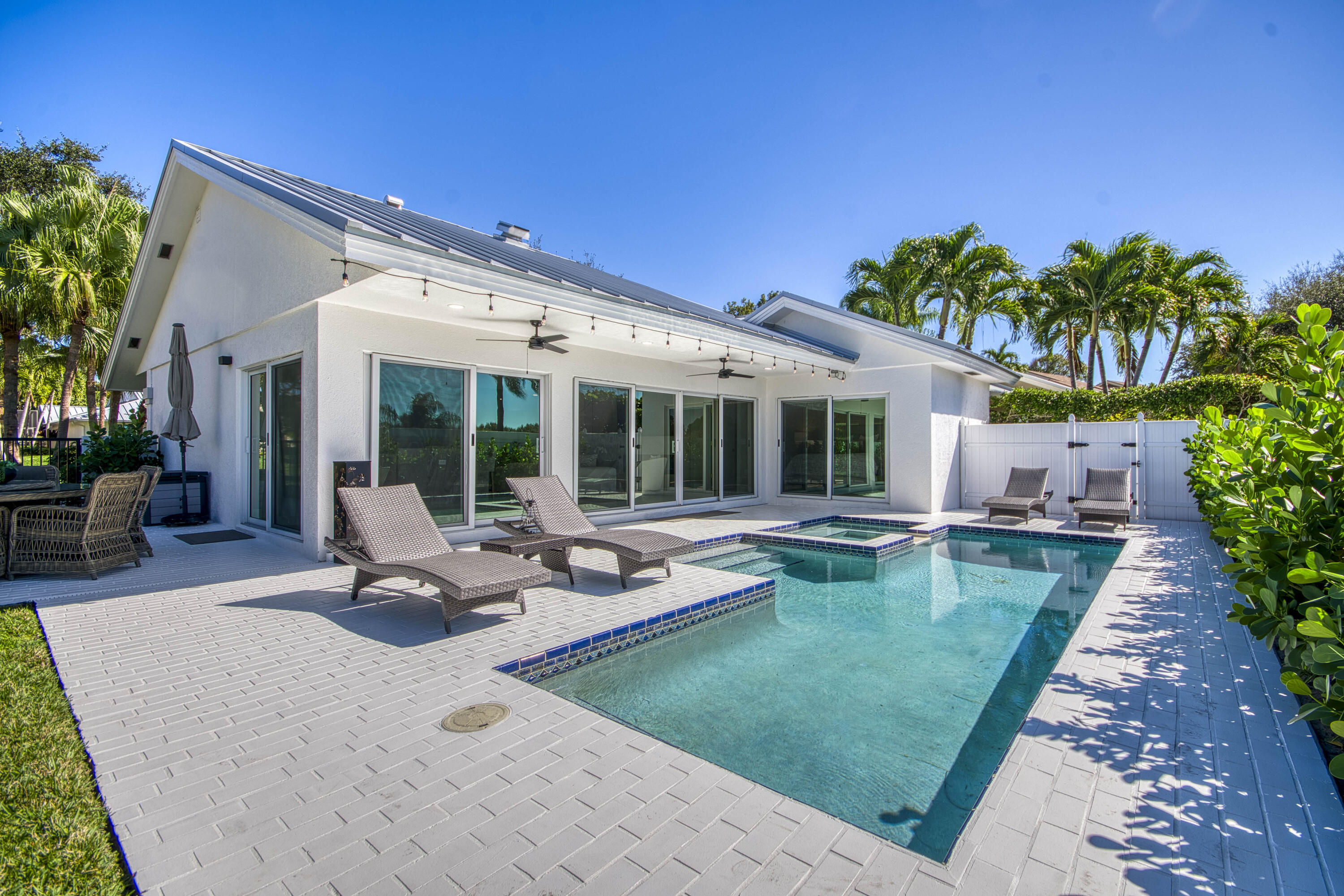 228 Ridge Road Jupiter, FL 33477 - Photo 45 of 59 _IMG6131_HDR