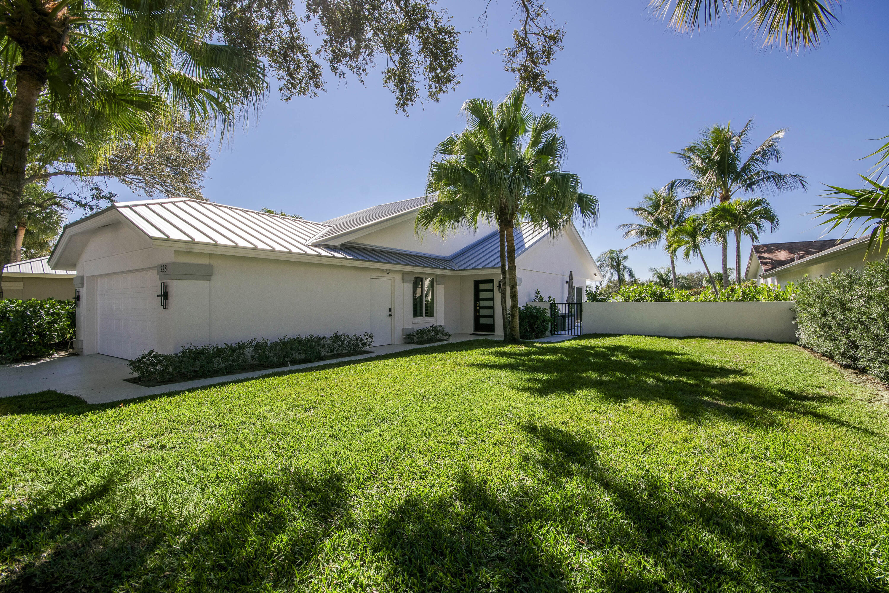 228 Ridge Road Jupiter, FL 33477 - Photo 52 of 59 _IMG6093