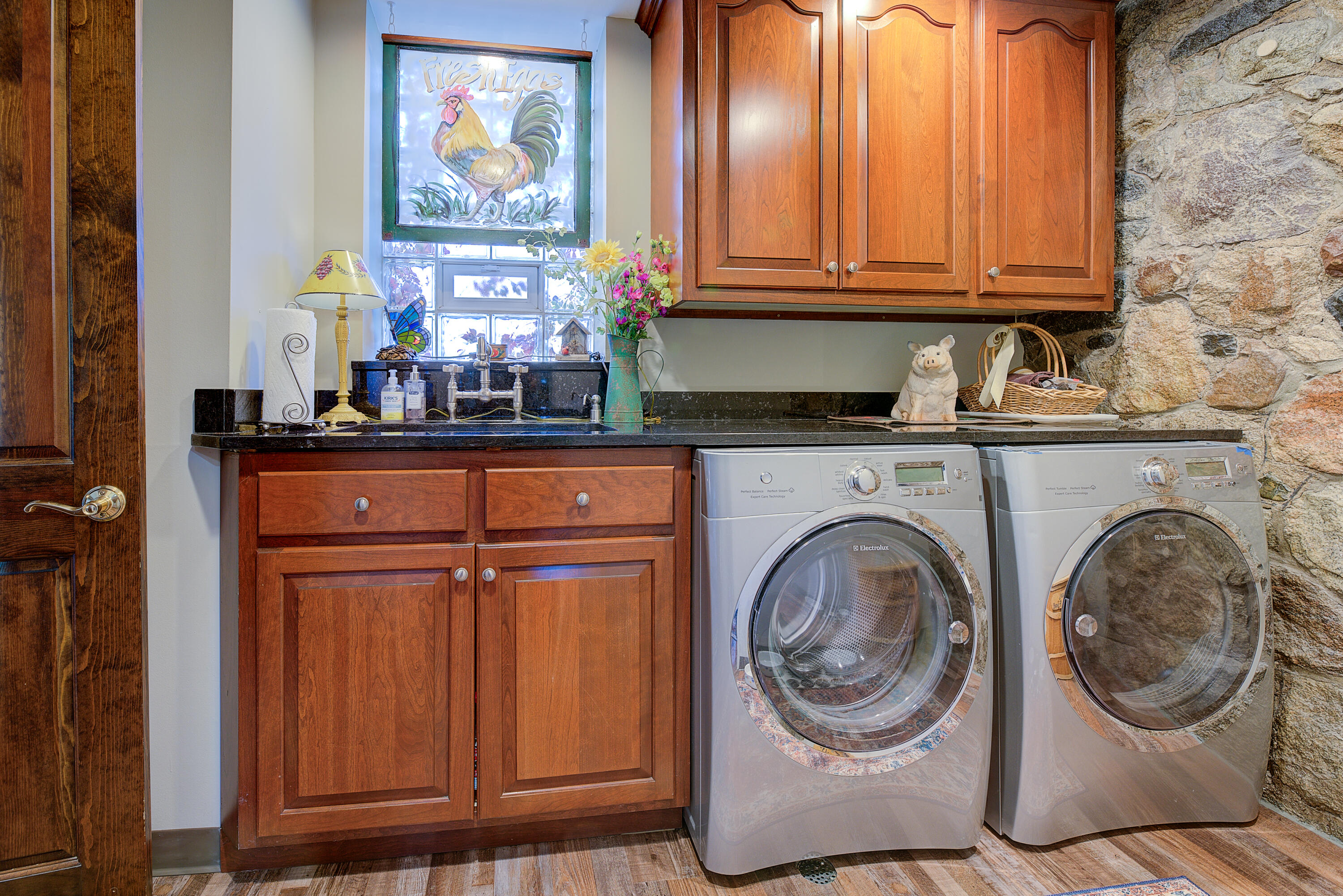 18 Highway 18 Delafield, WI 53018 - Photo 22 of 111 Main Level Laundry Pic 2