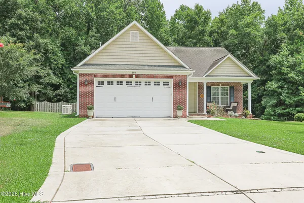 $312,900 | 109 Foxberry Place, Jacksonville, NC 28540