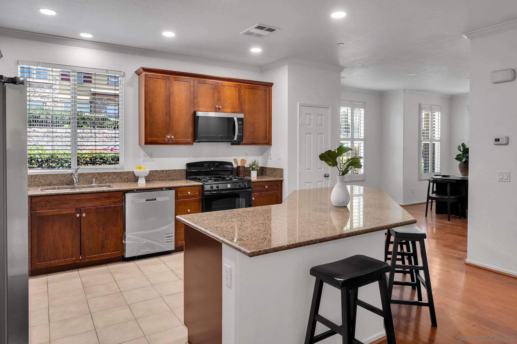 1205 Calabria Street Santee, CA 92071 - Photo 12 of 38