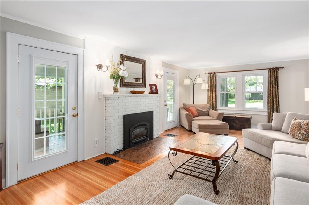 2130 Wynnedale Road Indianapolis, IN 46228 - Photo 3 of 27 Gallery Image 3