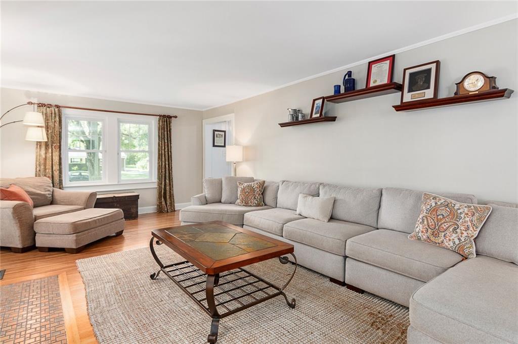 2130 Wynnedale Road Indianapolis, IN 46228 - Photo 4 of 27 Gallery Image 4