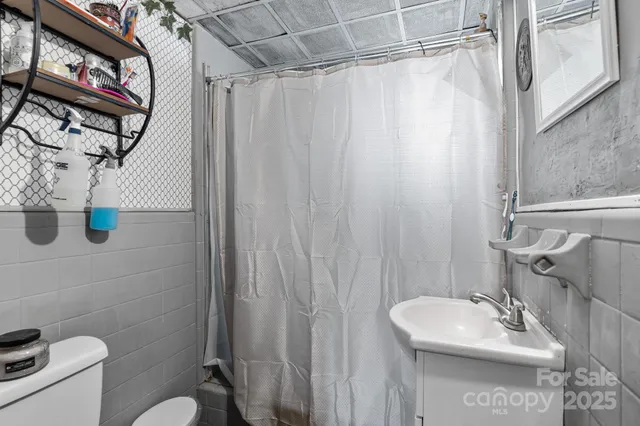 $260,000 | 114 Norwood Drive, Charlotte, NC 28208