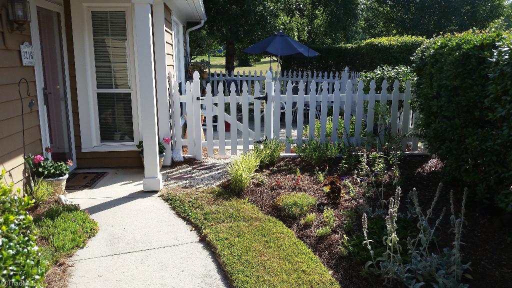 3216 Pipers Way High Point, NC 27265 - Photo 3 of 25 Pretty garden and patio area