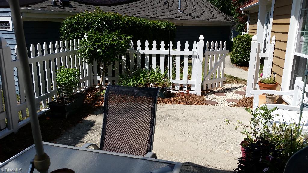 3216 Pipers Way High Point, NC 27265 - Photo 23 of 25