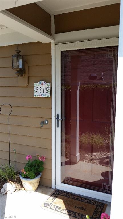 3216 Pipers Way High Point, NC 27265 - Photo 4 of 25 Welcoming front door